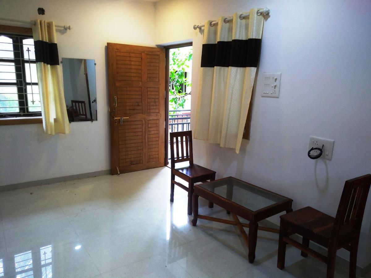 Dsk Studio Apartment, Siolim, Goa. المظهر الخارجي الصورة